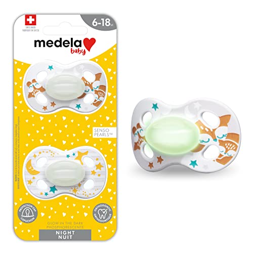 Medela Baby Pacifier | Night – Glow in The Dark | 6-18 Months | 2-Count | Lightweight | BPA-Free | Foxes and Moon with Stars
