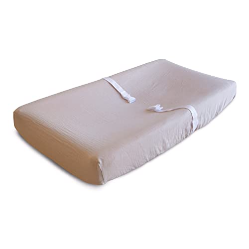 mushie Extra Soft Muslin Fitted Changing Pad Cover (Blush)