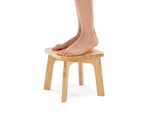 PELYN Bamboo Wooden Step Stool Small Step Stools for Adults and Kids, Holds Up to 300lbs, Great for Kitchen Bathroom and Plant Stand