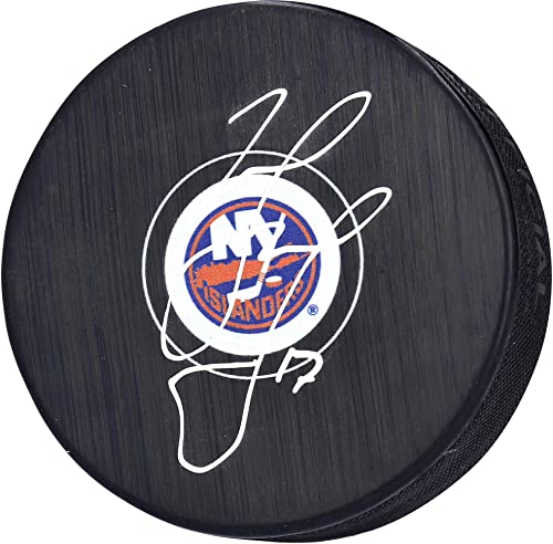 Matt Martin New York Islanders Autographed Hockey Puck – Autographed NHL Pucks