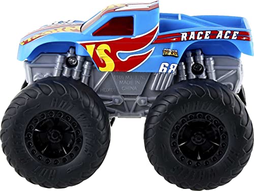 Hot Wheels Monster Trucks Roarin’ Wreckers, 1 1:43 Scale Truck with Lights & Sounds, Plays Truck’s Theme Song, Toy for Kids 3 Years Old & Older