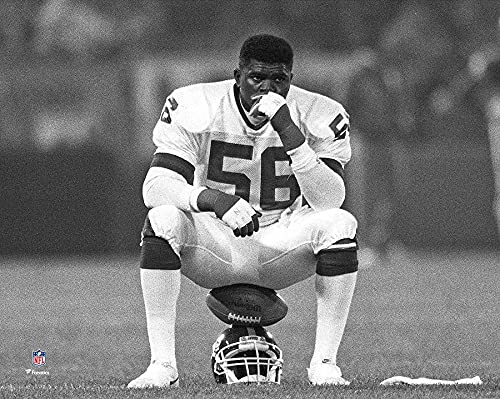 New York Giants Lawrence Taylor Taking a Breather 8×10 Photo Picture