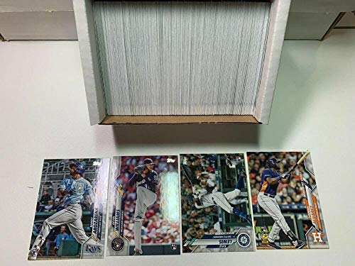 2020 Topps Update Complete Hand Collated MLB Baseball Set of 300 Cards in Raw (NM or Better) Condition – Includes 29 Rookie Cards With Randy Arozarena’s first Topps Tampa Bay Rays Card and NL Rookie of the Year Devin Williams. Includes multiple cards of D