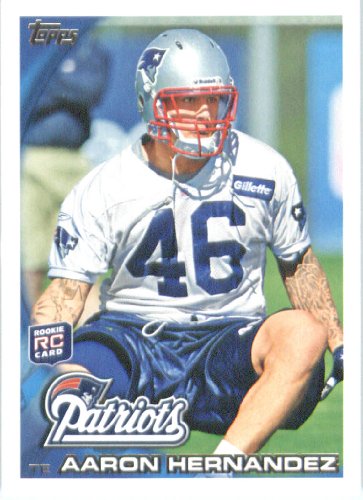 2010 Topps NFL Football Card # 96 Aaron Hernandez RC – New England Patriots ( Rookie Card) NFL Trading Card in a Protective ScrewDown Case!