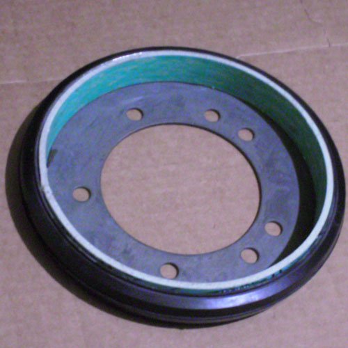 Snapper Drive Disc 5-3103 and 5-7423 with Brake Liner Installed. OD 6″ ID 5-1/8″