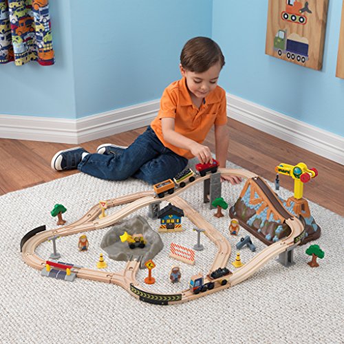 KidKraft Bucket Top Construction Wooden Train Set with Bulldozer, Working Crane, Tracks, Storage and 61 Play Pieces, Gift for Ages 3+