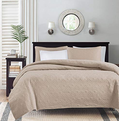 Madison Park Quebec Quilt Set – Luxurious Damask Stitching Design, Cotton Filled Lightweight Coverlet Bedspread Bedding, Shams, Full/Queen(90″x90″), Khaki 3 Piece
