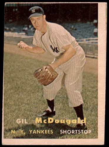 1957 Topps # 200 Gil McDougald New York Yankees (Baseball Card) Dean’s Cards 2 – GOOD Yankees