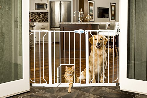 Carlson Pet Products 0934PW/0932PW Extra Wide Walk-Thru Pet Gate with Pet Door White, 29-34Wx30H in