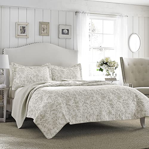 Laura Ashley Home – King Quilt Set, Cotton Reversible Bedding with Matching Shams, Home Decor for All Seasons (Amberley Biscuit, King)