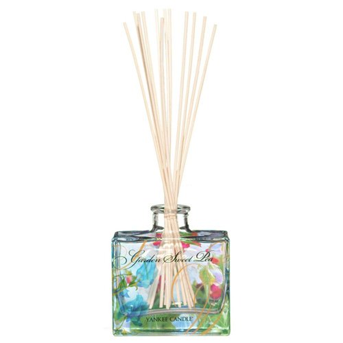 Yankee Candle Signature Reed Diffuser, Garden Sweet Pea, 88 ml, Up to 8 Weeks of Fragrance, Glass