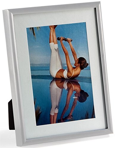 Displays2go PFA10SLV46 Silver Photo Frame with Mat (Set of 6)