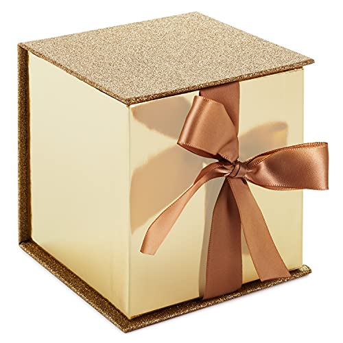 Hallmark Signature Small Gift Box with Fill (Gold Glitter)