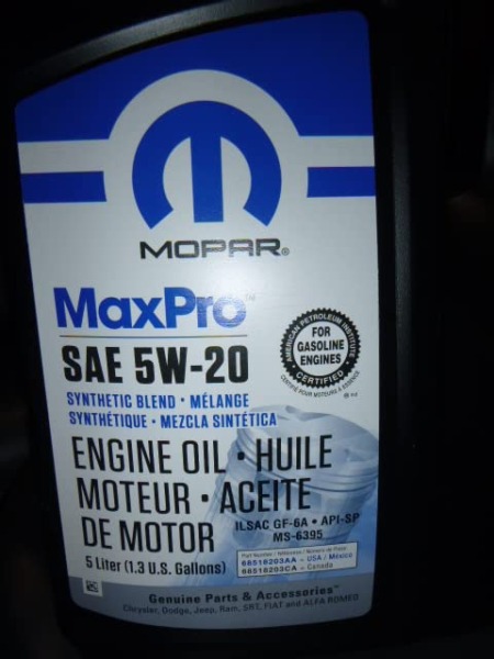 Mopar Genuine Chrysler Parts & Accessories Maxpro SAE 5W-20 Motor Oil 5-Quart (1.3 U.S. GAL)