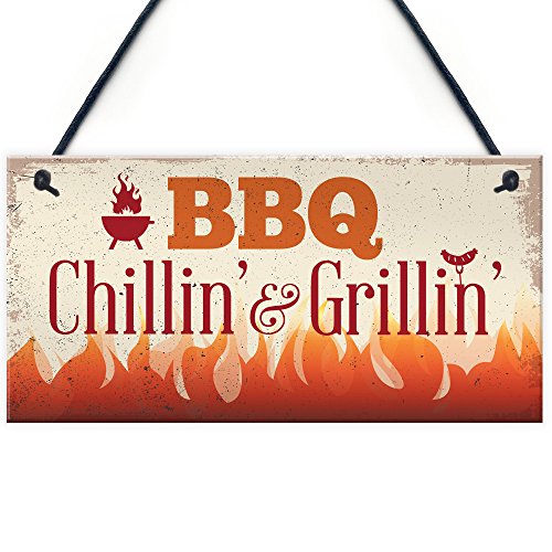 XLD Store BBQ Chillin & Grillin Barbecue Outdoor Garden Plaque Kitchen Bar Shed Sign Gift for Dad