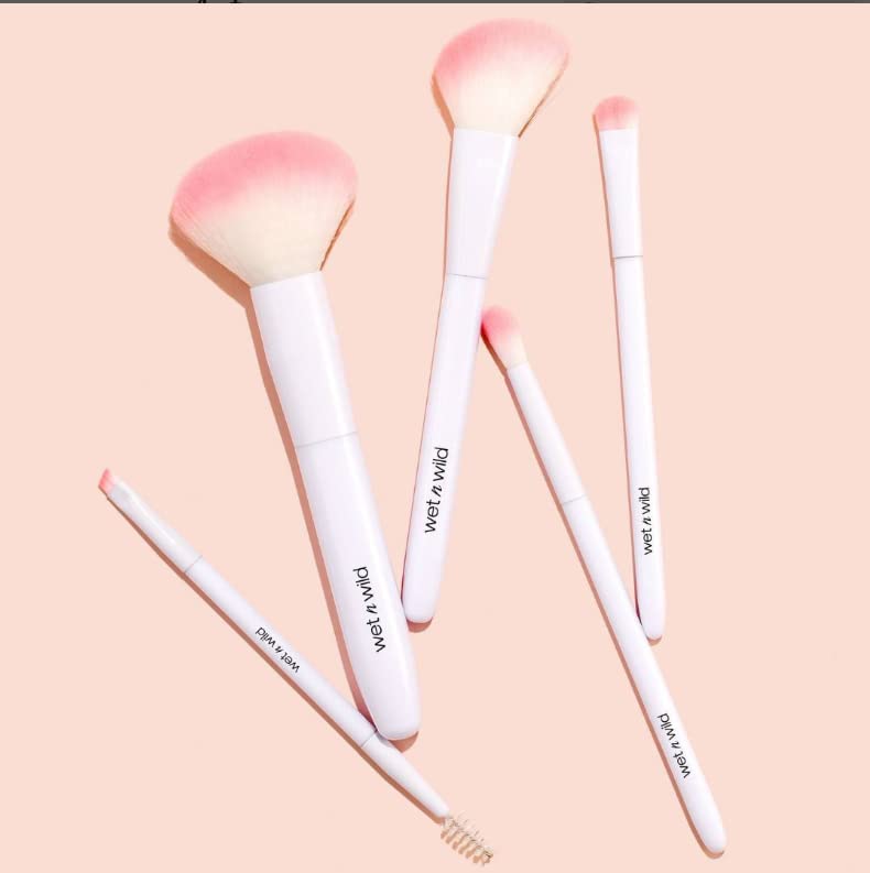 wet n wild Essential Makeup Brush| Brow & Liner Brush| Flat Angled Liner Brush| Ultra-Thin Precision| Soft Fibers | The Storepaperoomates Retail Market - Fast Affordable Shopping