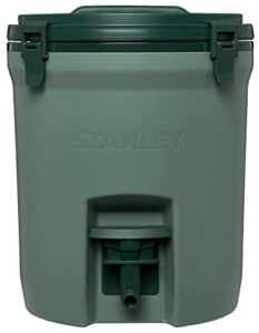 Stanley 10-01938-010 The Fast-Flow Water Jug Stanley Green 2 GAL / 7.5L