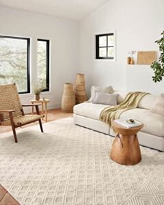 Loloi II Neda Collection NED-04 Ivory / Natural, Transitional 2′-3″ x 3′-9″ Accent Rug