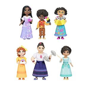 Disney Encanto Doll Figures, The Madrigal Family 6-Pack Set Each with an Accessory – Great to Play with The Casa Madrigal