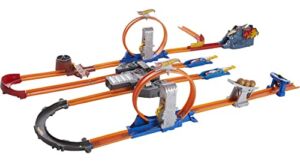 Hot Wheels Track Builder Total Turbo Takeover Track Set, Motorized Playset with Loops & Stunts, Includes 1 Hot Wheels Die-Cast Car, Toy for Kids 6 to 12 Years Old [Amazon Exclusive]