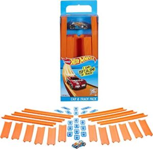 Hot Wheels Track Builder Straight Track with Car [Styles May Vary]