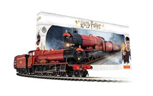 Hornby Hobbies Warner Brother’s Harry Potter Hogwarts Express Electric Model Train Set HO Track with US Power Supply R1234M, Red & Black