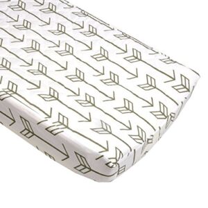 Arrow Quilted Changing Pad Cover (Gray Arrows on White) – Fits Standard Contoured Changing Pads