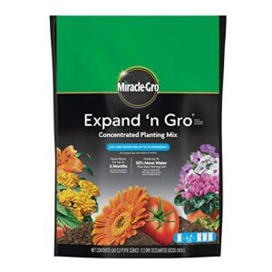 Miracle-Gro Expand ‘N Gro Concentrated Planting Mix, .67 cu. ft.
