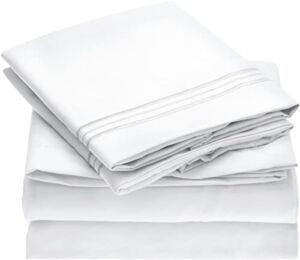 Mellanni King Size Sheet Set – Hotel Luxury 1800 Bedding Sheets & Pillowcases – Extra Soft Cooling Bed Sheets – Deep Pocket up to 16″ Mattress – Wrinkle, Fade, Stain Resistant – 4 Piece (King, White)