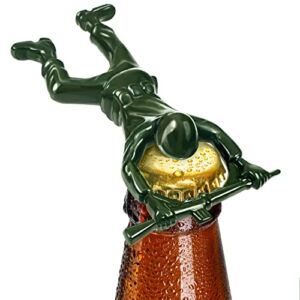 CARNAVAL Green Army Man Bottle Opener – Unique Funny Bottle Opener Bartender Compatible As Coke Bottle Opener – Metal Bottle Opener Man – Mini Soldier Bottle Opener – Creative Cool Bottle Opener