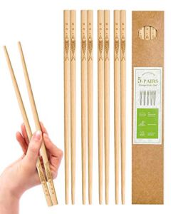 YUNDUOJIA 5 pairs of bamboo chopsticks can be reused, classic healthy high-quality natural bamboo chopsticks, can be washed in the dishwasher, 9.8 inches / 25 cm, (pattern: more than every year)