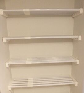 EZ Shelf – DIY Expandable Linen Closet Kit – Four 17.5″- 27″ Expandable Shelves – White