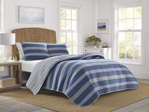 Nautica – Queen Quilt Set, Cotton Reversible Bedding with Matching Shams, Home Decor for All Seasons (Saltmarsh Blue, Queen)