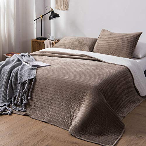 KASENTEX Plush Poly Velvet Lavish Design Quilt Set with Reversible Fleece Micromink Sherpa – Luxurious Bedding Soft & Warm Comforter Machine Washable Comforter (Taupe Brown, King + 2 Shams) | The Storepaperoomates Retail Market - Fast Affordable Shopping