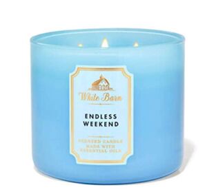 Bath and Body Works White Barn Endless Weekend 3-Wick Candle 14.5 oz / 411 g – Scented Classic Candle, All-Natural Scented Soy Candle, Burning Highly Scented Jar Candle, Luxury Aromatherapy Candle