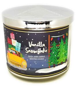Bath & Body Works 3-Wick Candle in Vanilla Snowflake (2018)