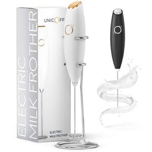 Milk Frother White – Coffee Frother Handheld with Electric Whisk – 19000 rpm – Book Recipes and Stainless Steel Stand Included – Hand Mixer Electric (White and Gold)