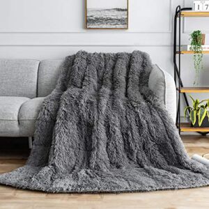 Uttermara Weighted Blanket Queen Size 15 Pounds for Adults, Sherpa Faux Fur Heavy Blanket for Couch Bed, Super Soft Plush Fleece & Cozy Sherpa Reverse, Luxury Long Fur Throw Blankets, 60″ x 80″, Gray