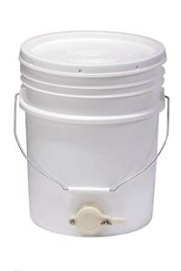 Little Giant Plastic Honey Bucket Bucket with Honey Gate for Beekeeping (5 Gallon) (Item No. BKT5)