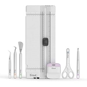 Cricut Essential Tool Set – 7-Piece Precision Tool Kit for Crafting and DIYs, Perfect for Vinyl, Paper & Iron-on Projects, Great Companion for Cricut Cutting Machines, Core Colors