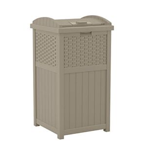 Suncast 33 Gallon Hideaway Trash Can for Patio – Resin Outdoor Trash with Lid – Use in Backyard, Deck, or Patio – Dark Taupe