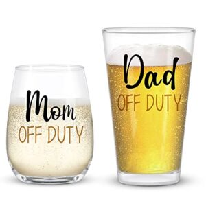 Dad and Mom Gift Set, Dad & Mom off Duty Beer Glass and Stemless Wine Glass Combo for Dad Mom New Parents, Funny Gift for Father’s Day Mother’s Day Christmas Birthday Daily Use Baby Shower, 15Oz