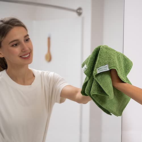 Nano Towels Cleaning Cloths | Cleans with Only Water – No Chemicals, Paper Or Microfiber Supplies Needed. Wipes Away Dust, Spills & Grime in Seconds. Kitchens, Bathrooms, Windows, Glass 14×14” 4-Pack | The Storepaperoomates Retail Market - Fast Affordable Shopping
