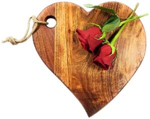 FEATHERLEE – Heart Shaped Acacia Serving Cutting Charcuterie Cheese Board