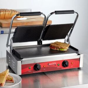 Avantco P85S Double Commercial Panini Sandwich Grill with Smooth Plates – 18 3/16″ x 9 1/16″ Cooking Surface – 120V, 3500W